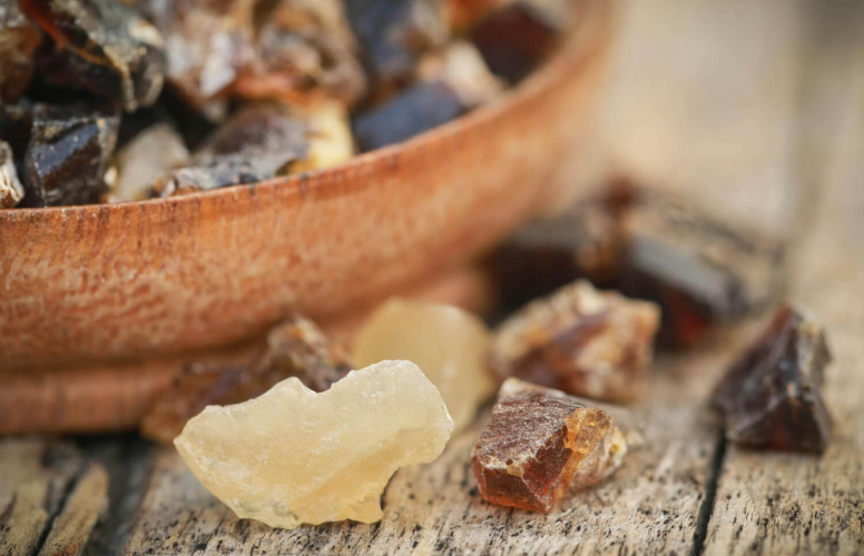 O ktorých druhoch kadidiel si môžete prečítať v článku?:
 
 
 	Kyphi
 	Elemi
 	Benzoe (Siam, Sumatra)
 	Guggul (Commiphora Mukul)
 	Mandľa...